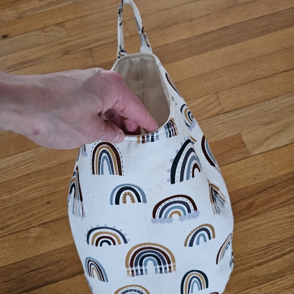 Rainbow storage hanging basket - Picture 5 of 6